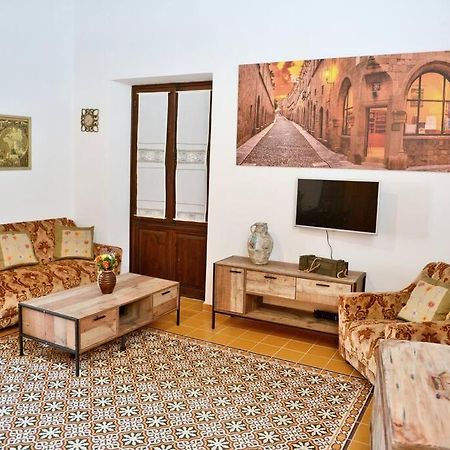 Meandros Suite In Old Town Rhodes City ภายนอก รูปภาพ