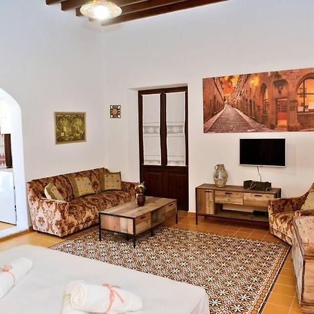 Meandros Suite In Old Town Rhodes City ภายนอก รูปภาพ