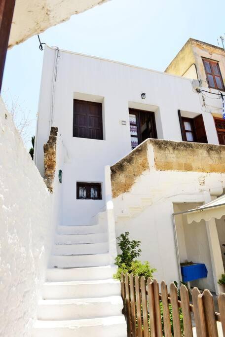 Meandros Suite In Old Town Rhodes City ภายนอก รูปภาพ