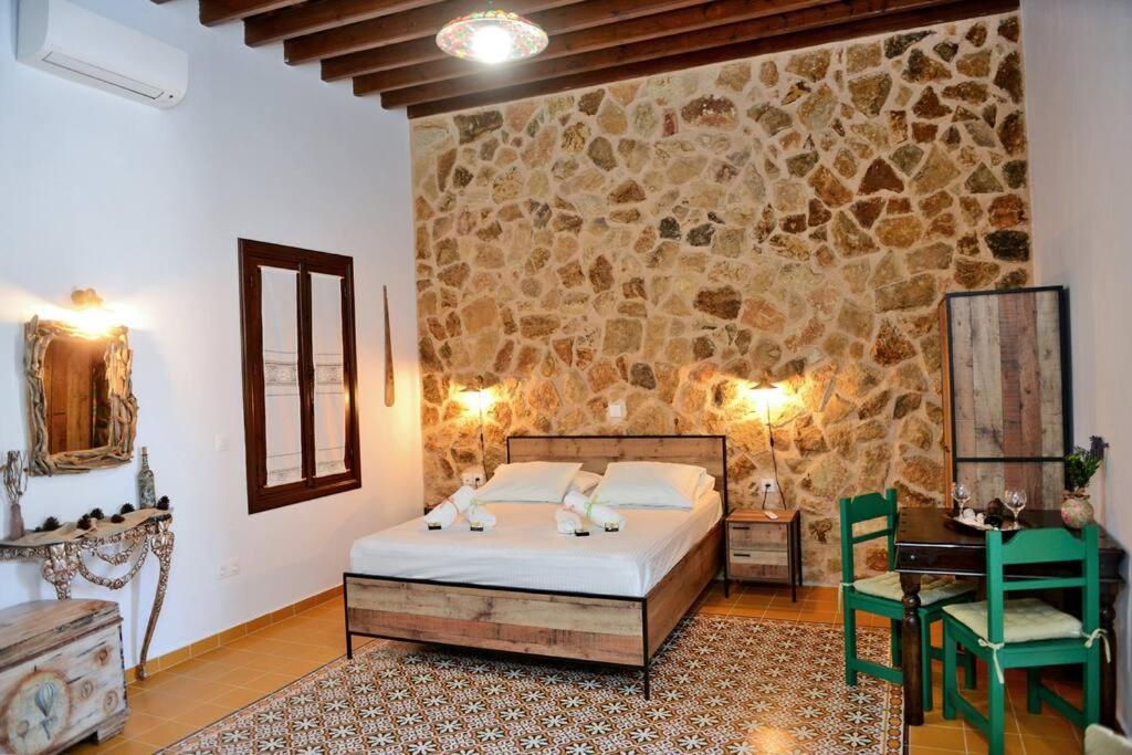 Meandros Suite In Old Town Rhodes City ภายนอก รูปภาพ